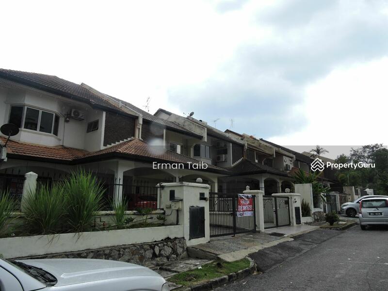 2 storey Corner Jalan Datuk Sulaiman Taman Tun Dr Ismail TTDI KL, jalan