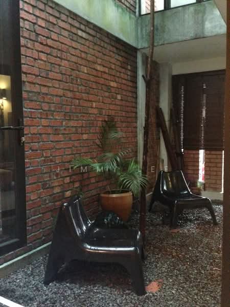 For Rent - Jalan SS 21/56, Damansara Utama, 47400 Petaling Jaya, Selangor, Malaysia