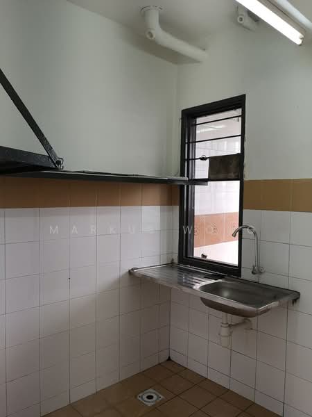 Pangsapuri untuk Disewa di Apartment Sri Rakyat - Markus Wong - Kitchen - PropertyGuru.com.my