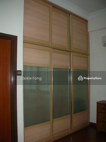 Sliding door wardrobes in bedrooms