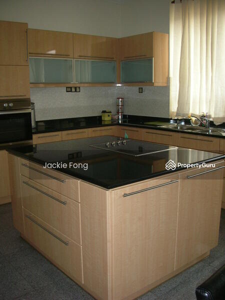 Dry Kitchen with Island top.  TEKA Vitro Ceramic Hob built-in on Island top.
