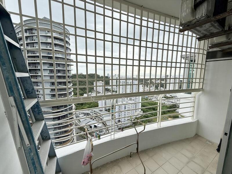 For Rent - University Place (Plaza Ivory)