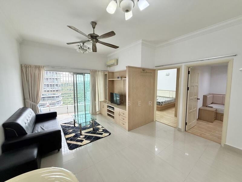 For Rent - University Place (Plaza Ivory)