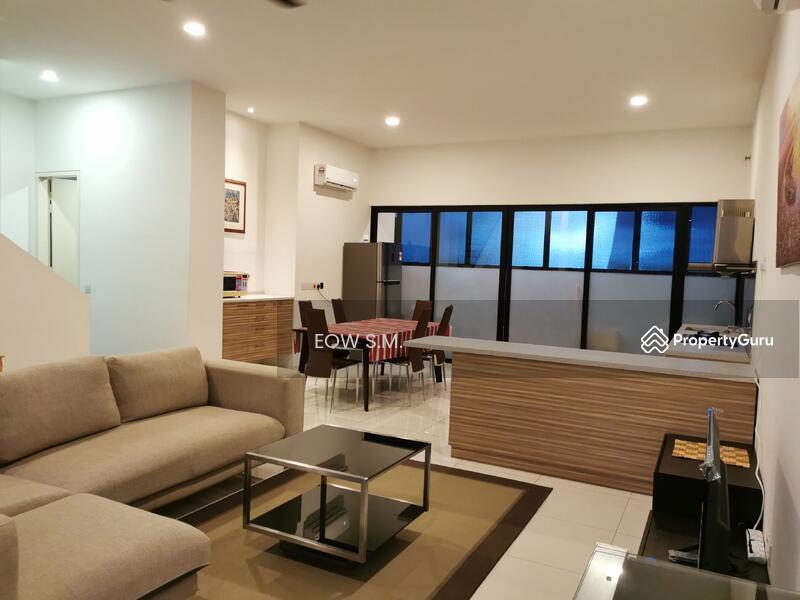 Untuk Disewa - Blu Constellation