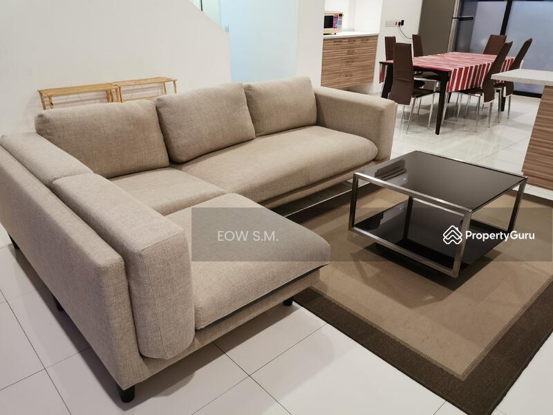 Untuk Disewa - Blu Constellation