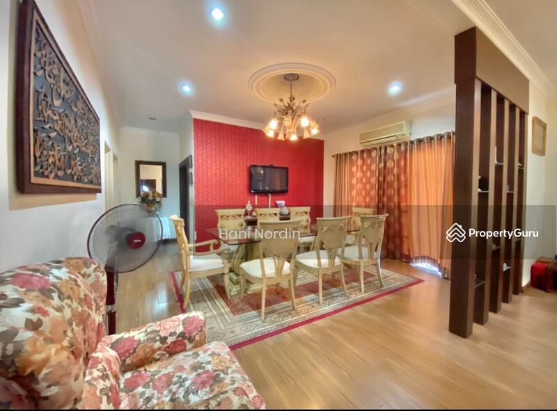 Untuk Dijual - Seksyen 7 Bandar Baru Bangi. Corner Semi-d, with Land