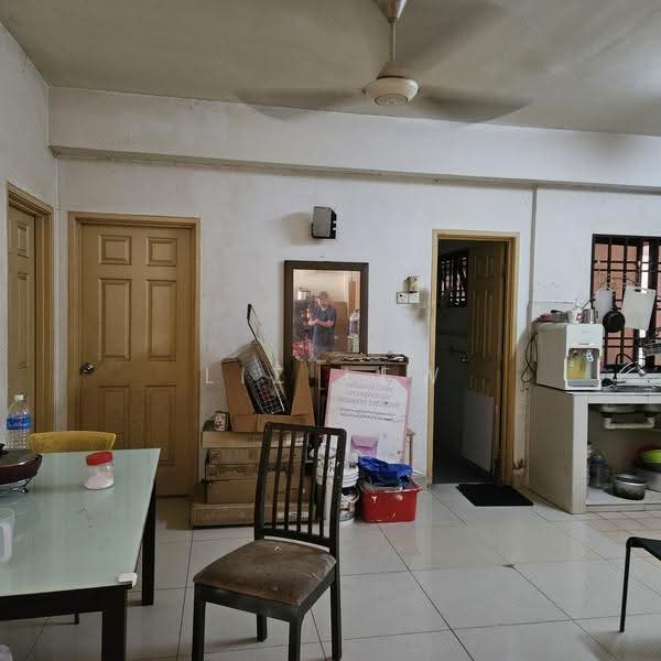 Kediaman Servis untuk Disewa di Pelangi Astana - Liz Lew - Interior - PropertyGuru.com.my