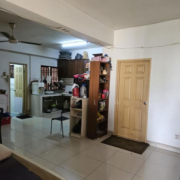 Kediaman Servis untuk Disewa di Pelangi Astana - Liz Lew - Kitchen - PropertyGuru.com.my