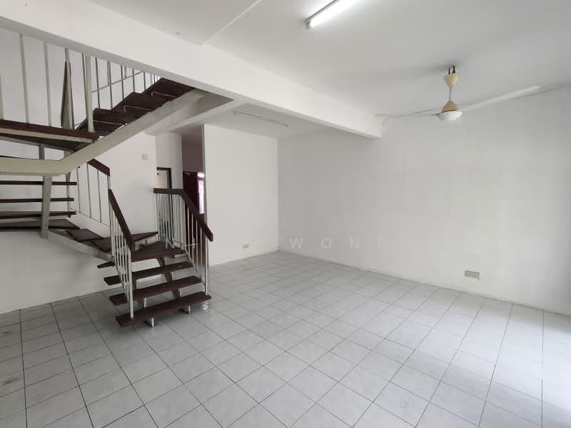 2-storey Terraced House for Rent in Bandar Putra Permai (Seri Kembangan) - Nick Wong - Interior - PropertyGuru.com.my