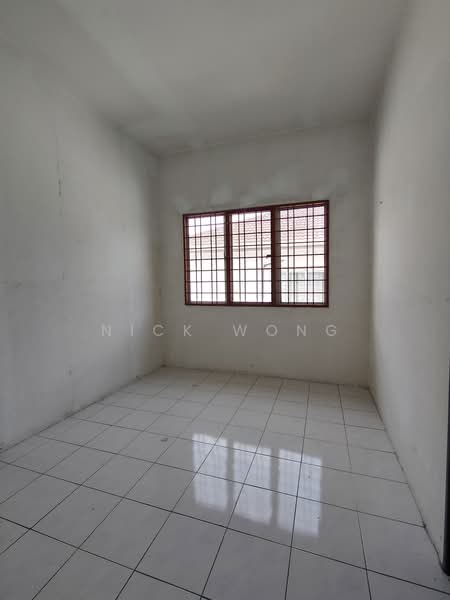 2-storey Terraced House for Rent in Bandar Putra Permai (Seri Kembangan) - Nick Wong - Interior - PropertyGuru.com.my