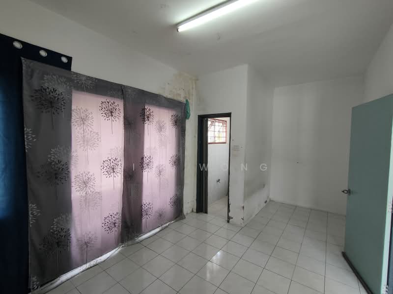 2-storey Terraced House for Rent in Bandar Putra Permai (Seri Kembangan) - Nick Wong - Interior - PropertyGuru.com.my