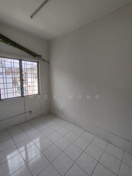 2-storey Terraced House for Rent in Bandar Putra Permai (Seri Kembangan) - Nick Wong - Interior - PropertyGuru.com.my