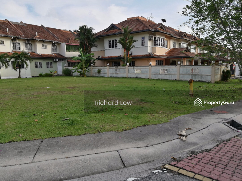 Corner Lot 2 Storey house at Jalan Anggerik Doritis, Jalan Anggerik