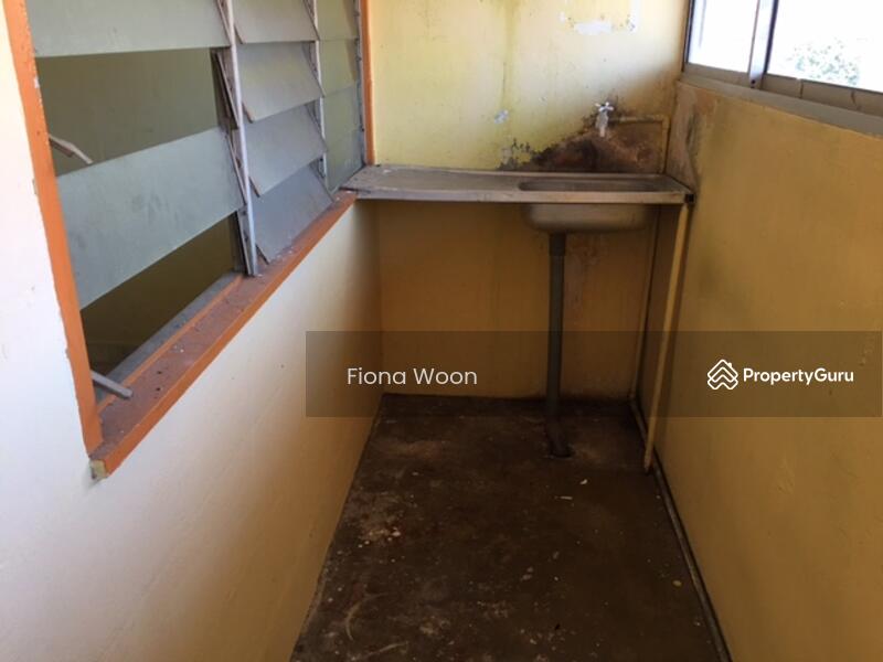 Flat Rumah Pangsa Sungai Lereh Tanjung Kling Klebang 