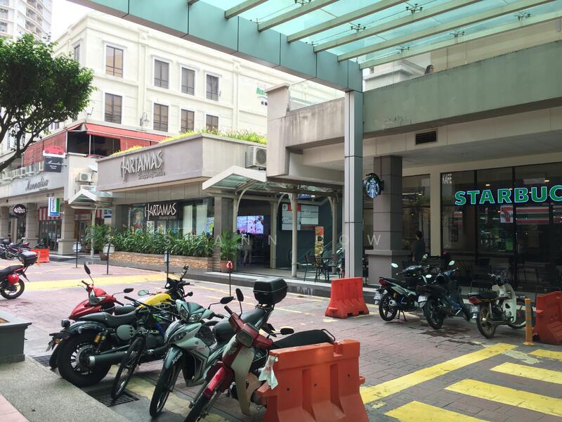Untuk Dijual - Plaza Damas