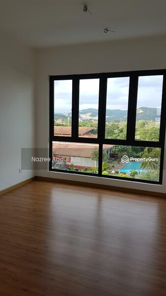 For Sale - Vista Mahogany