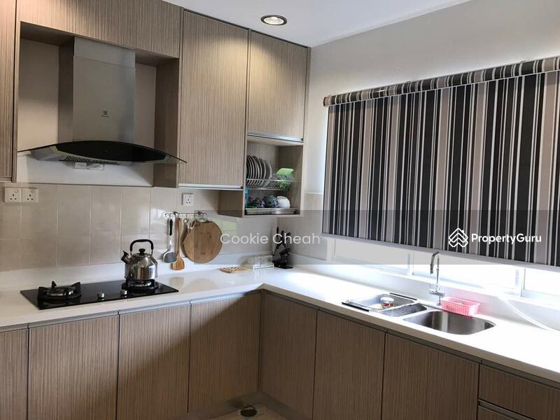Untuk Disewa - Kota Kemuning Fully Furnish,with swimming pool