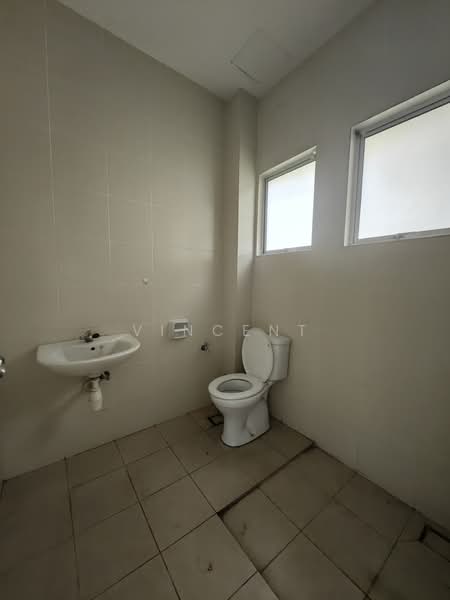 Townhouse for Rent in Taman Tambun (Ipoh) - Vincent Tee - Bathroom - PropertyGuru.com.my