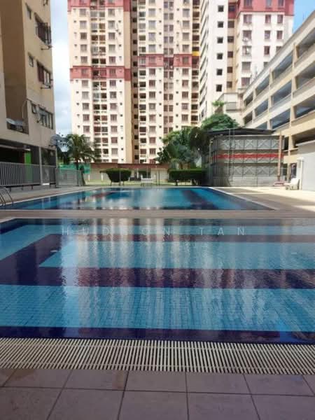 Pangsapuri untuk Dijual di Pangsapuri Permai Puteri - Hudson Tan - Exterior - PropertyGuru.com.my
