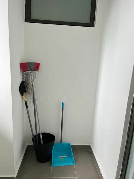 Untuk Disewa - The WaterEdge (Pinggiran Air)