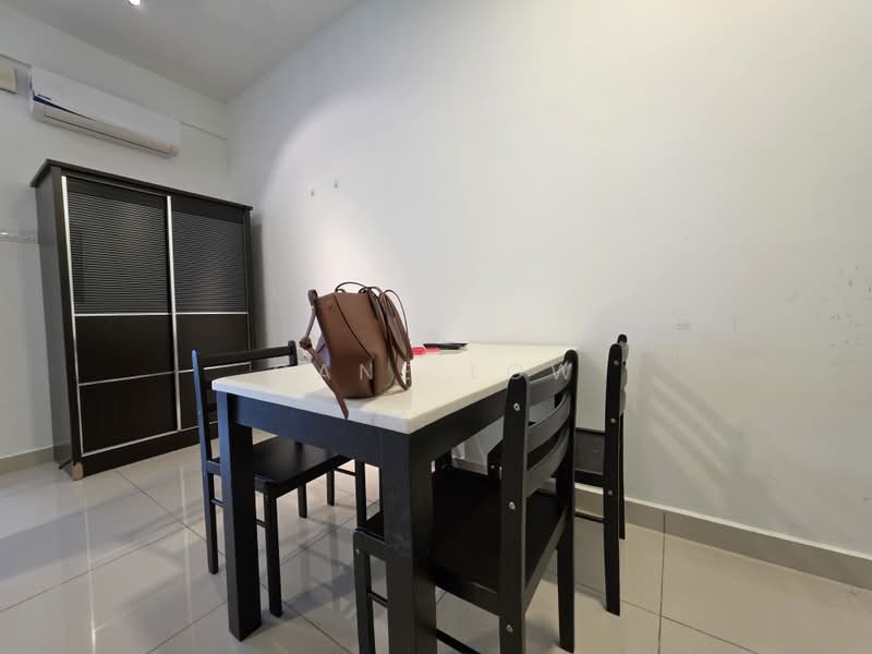 Condominium for Rent at Tropicana Bay Residences - Cane Low - Dining Room - PropertyGuru.com.my