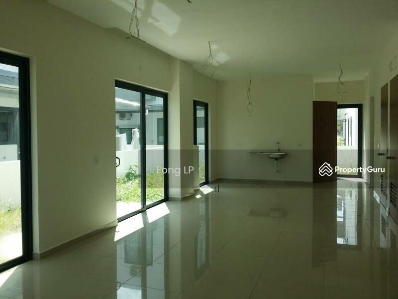 For Sale - 113 & 113A Jalan Utama, Marina Island, KM1 Teluk Muroh, 32200 Lumut, Perak