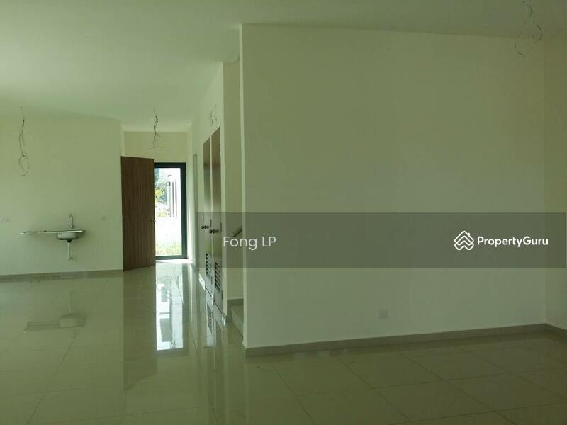 For Sale - 113 & 113A Jalan Utama, Marina Island, KM1 Teluk Muroh, 32200 Lumut, Perak