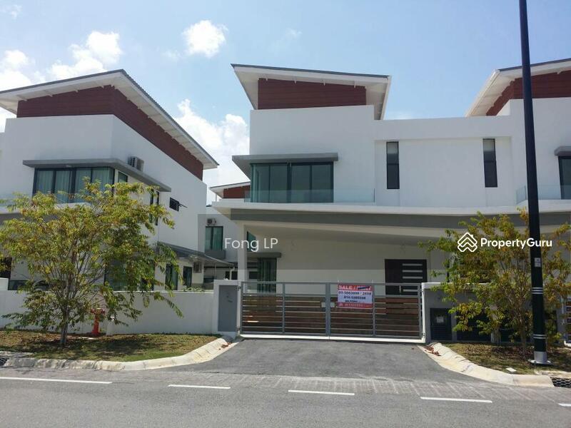 For Sale - 113 & 113A Jalan Utama, Marina Island, KM1 Teluk Muroh, 32200 Lumut, Perak