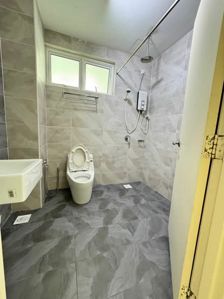 Service Residence for Rent at Pinnacle Tower - Raymond Kong - Bathroom - PropertyGuru.com.my