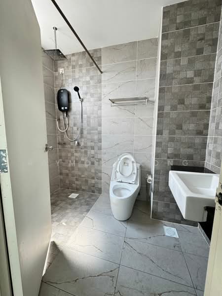 Service Residence for Rent at Pinnacle Tower - Raymond Kong - Bathroom - PropertyGuru.com.my