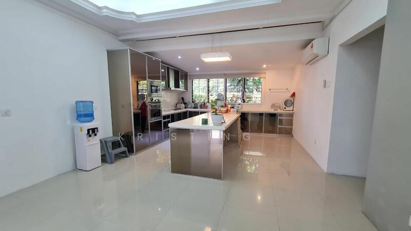 Bungalow House untuk Dijual di Ukay Heights (Ampang) - Kristing . - PropertyGuru.com.my