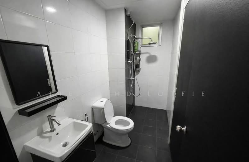 Service Residence for Sale at Maxim Citylights @ Sentul KL - Atie Mohd Lotfie - Bathroom - PropertyGuru.com.my