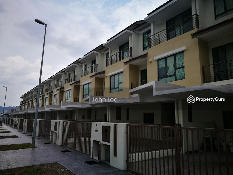 Lakeside Residences Puchong, Lakeside Residences Jalan Perindustrian