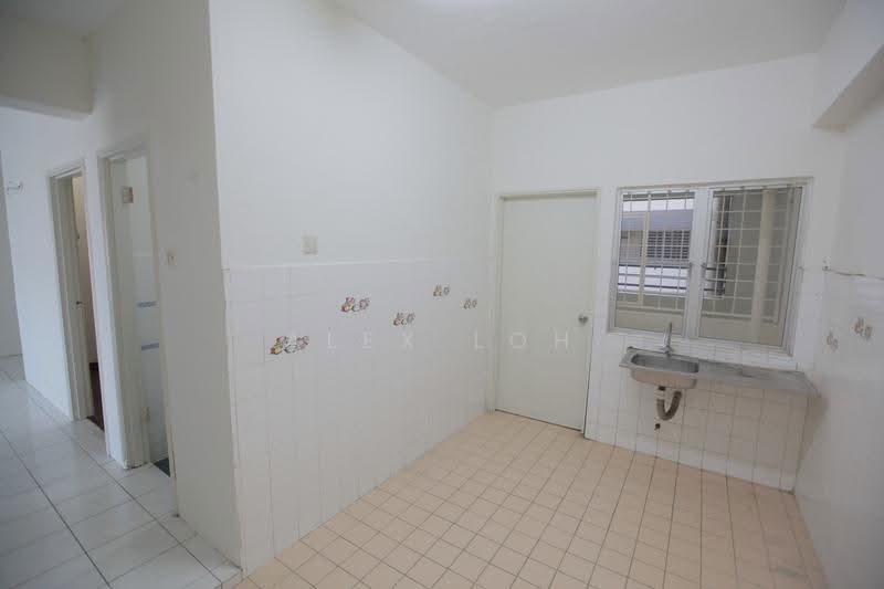 Condominium for Sale at Pandan Ville Condominium - Alex Loh - Kitchen - PropertyGuru.com.my