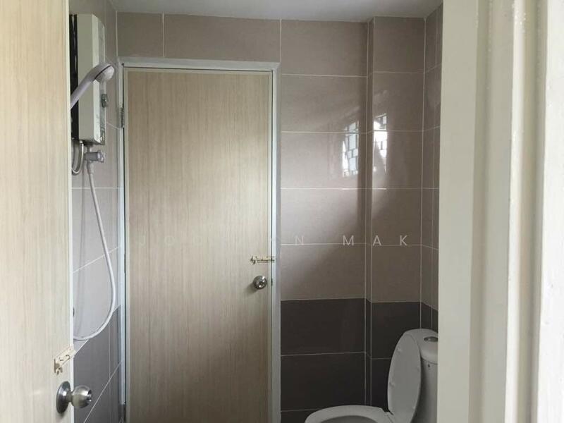 Untuk Disewa - Bangsar 2 sty house 22x75 4R+3B near Bangsar Village walking distance