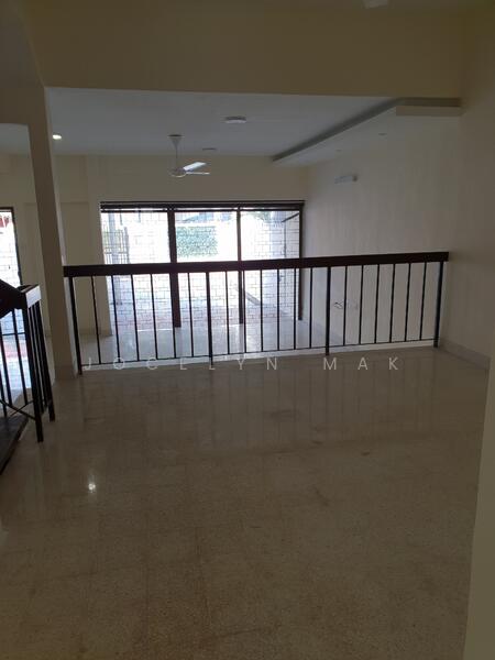 Untuk Disewa - Bangsar 2 sty house 22x75 4R+3B near Bangsar Village walking distance