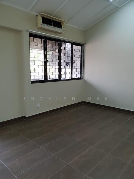 Untuk Disewa - Bangsar 2 sty house 22x75 4R+3B near Bangsar Village walking distance