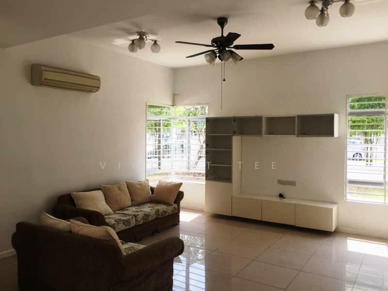 Untuk Dijual - 2.5Storey Link Bungalow 42x95 Semi D D'Alpinia Puchong