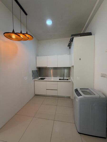 For Rent - Twin Galaxy (Dwi Galaksi)