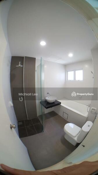 Condominium for Rent at Subang Parkhomes - Michiall Lee - Master Bathroom - PropertyGuru.com.my