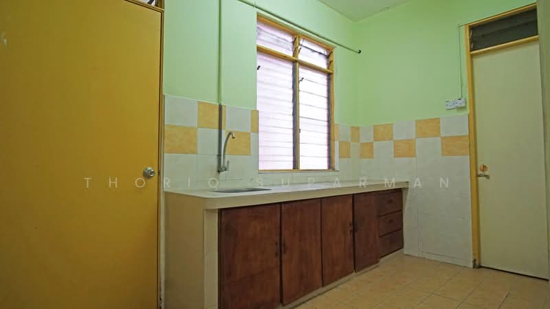 Apartment for Rent at Mentari Court - Thoriq Suparman - Kitchen area - PropertyGuru.com.my