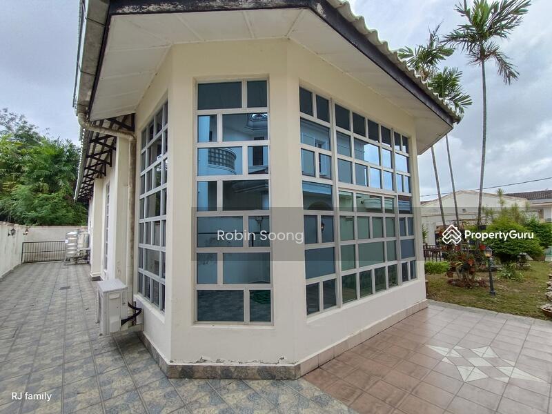 For Sale - Three Storey Bungalow in Bukit Beruang
