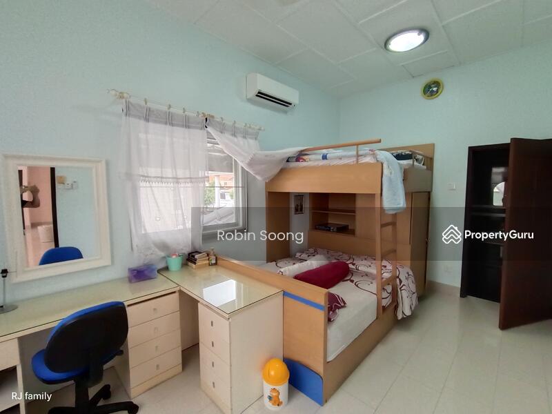 For Sale - Three Storey Bungalow in Bukit Beruang