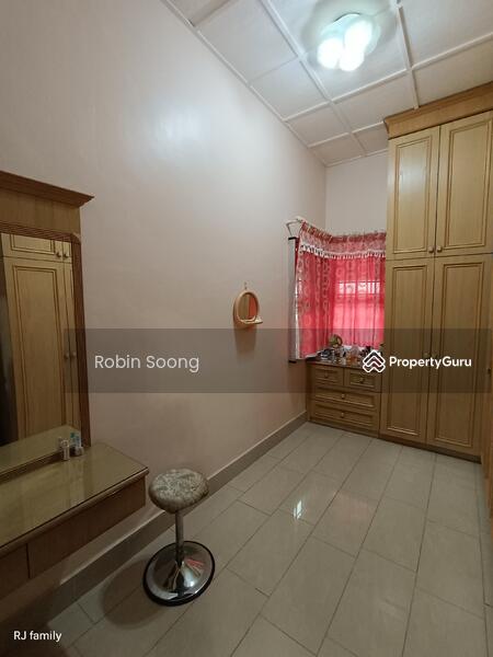 For Sale - Three Storey Bungalow in Bukit Beruang
