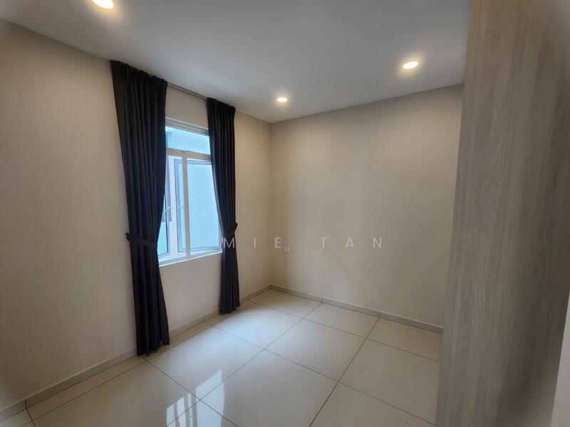 Untuk Disewa - Fairway Suites