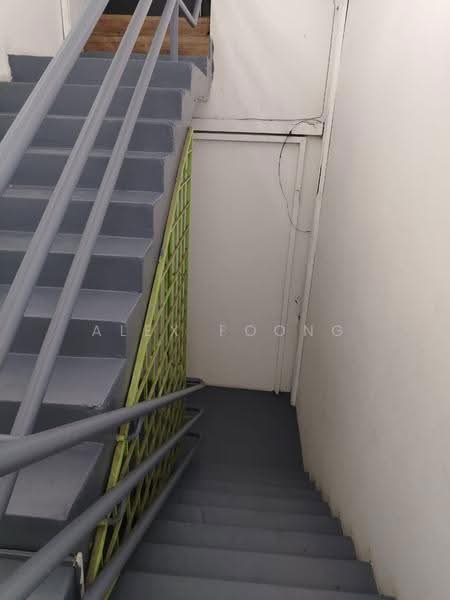 Retail Office for Rent in Bukit Rahman Putra (Sungai Buloh) - Alex Foong - Corridor - PropertyGuru.com.my