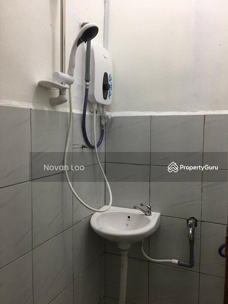 For Rent - Taman Iskandar Room Rent (near by CIQ)