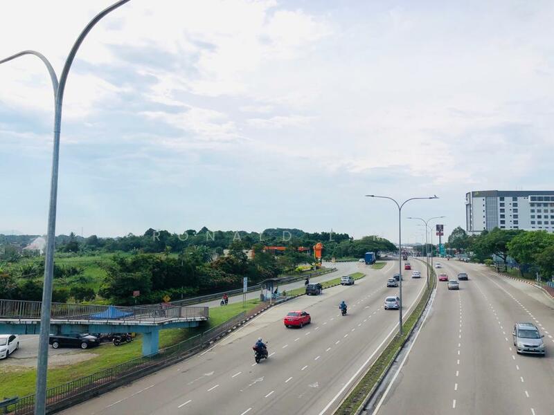 Untuk Dijual - Land for sale: Senai Commercial Land