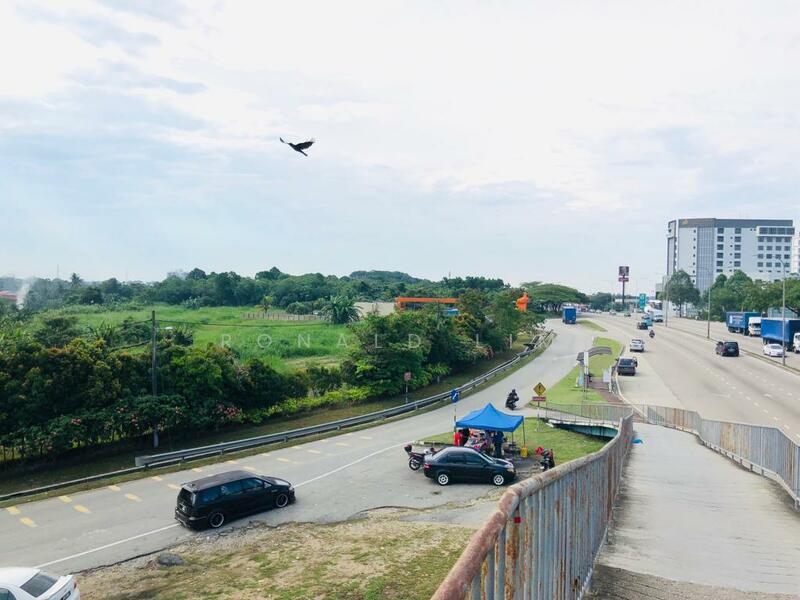 Untuk Dijual - Land for sale: Senai Commercial Land