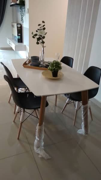 Condominium for Rent at Parkhill Residence - Fly Lim - PropertyGuru.com.my